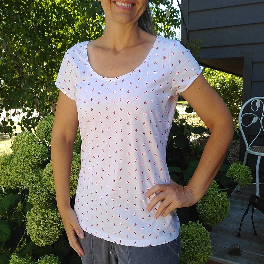 ORSAY anchor print scoopneck tee shirt S M